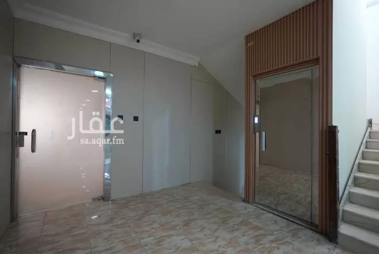مكتب تجاري للإيجار في شارع  حسن ابن حسين ابن علي, حي الحمراء, مدينة الرياض, منطقة الرياض صورة 4