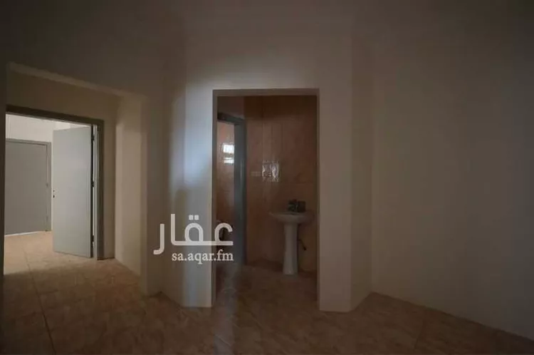 مكتب تجاري للإيجار في شارع  حسن ابن حسين ابن علي, حي الحمراء, مدينة الرياض, منطقة الرياض صورة 3