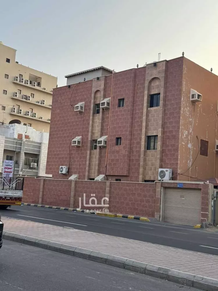 عمارة للبيع في شارع محمد عبد رضا ، حي السلامة ، جدة ، جدة صورة 2