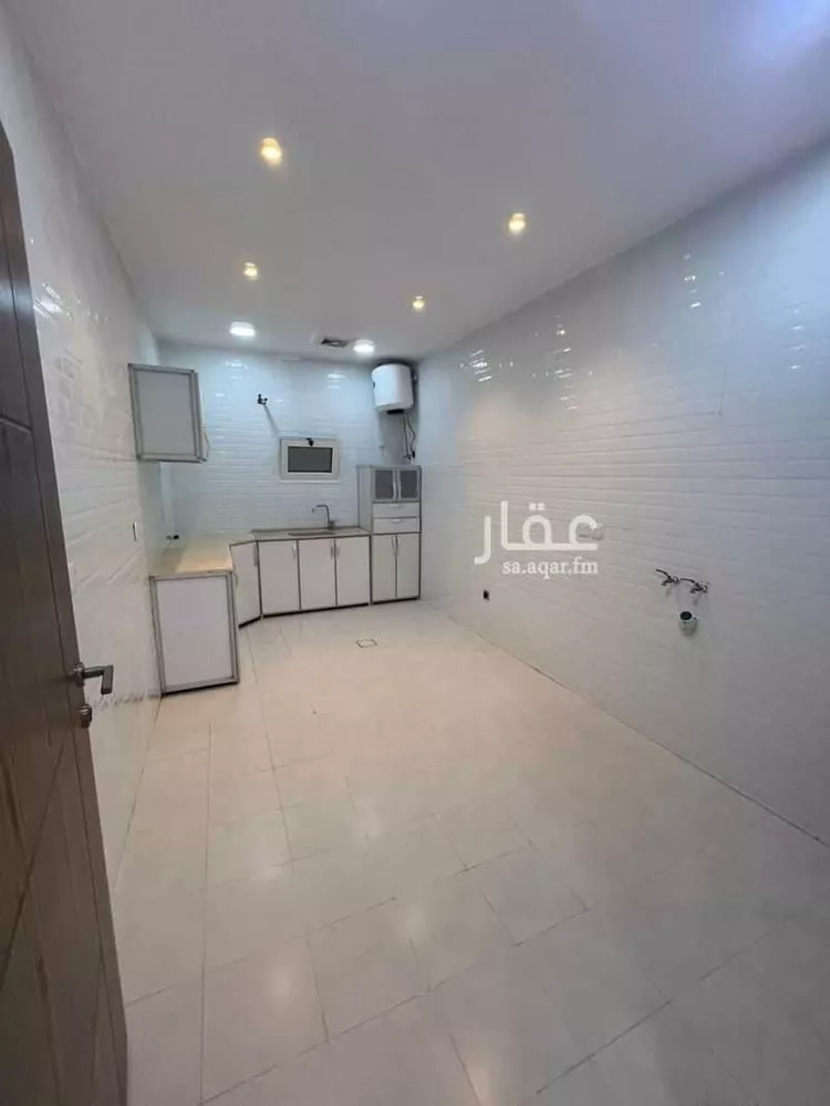 عمارة للإيجار في شارع تركي العطيشان, حي الجلوية, مدينة الدمام, المنطقة الشرقية صورة 4