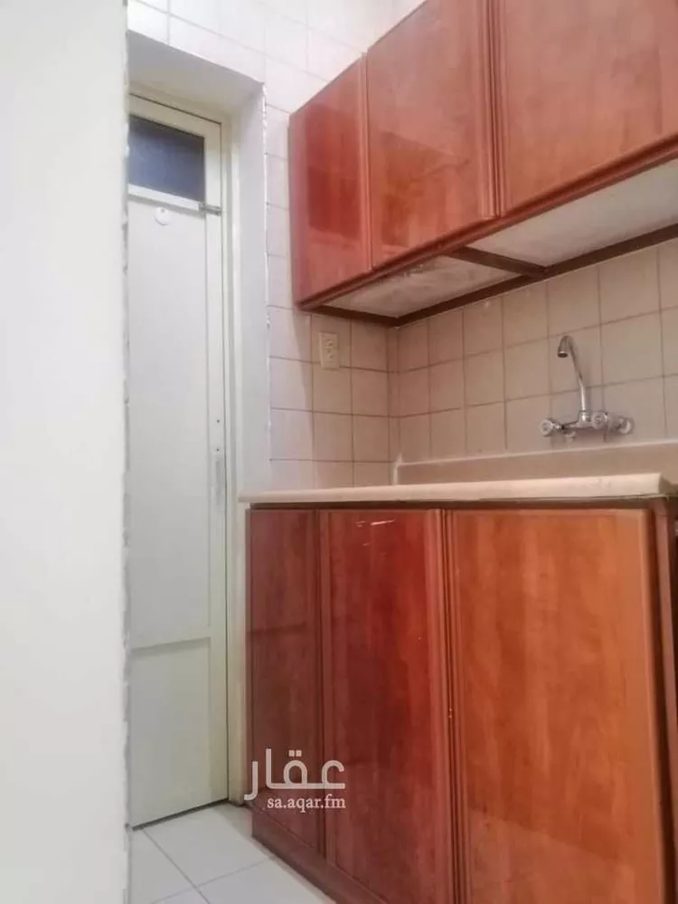 عمارة للإيجار في شارع منفوحة, حي الضباب, مدينة الدمام, المنطقة الشرقية صورة 4