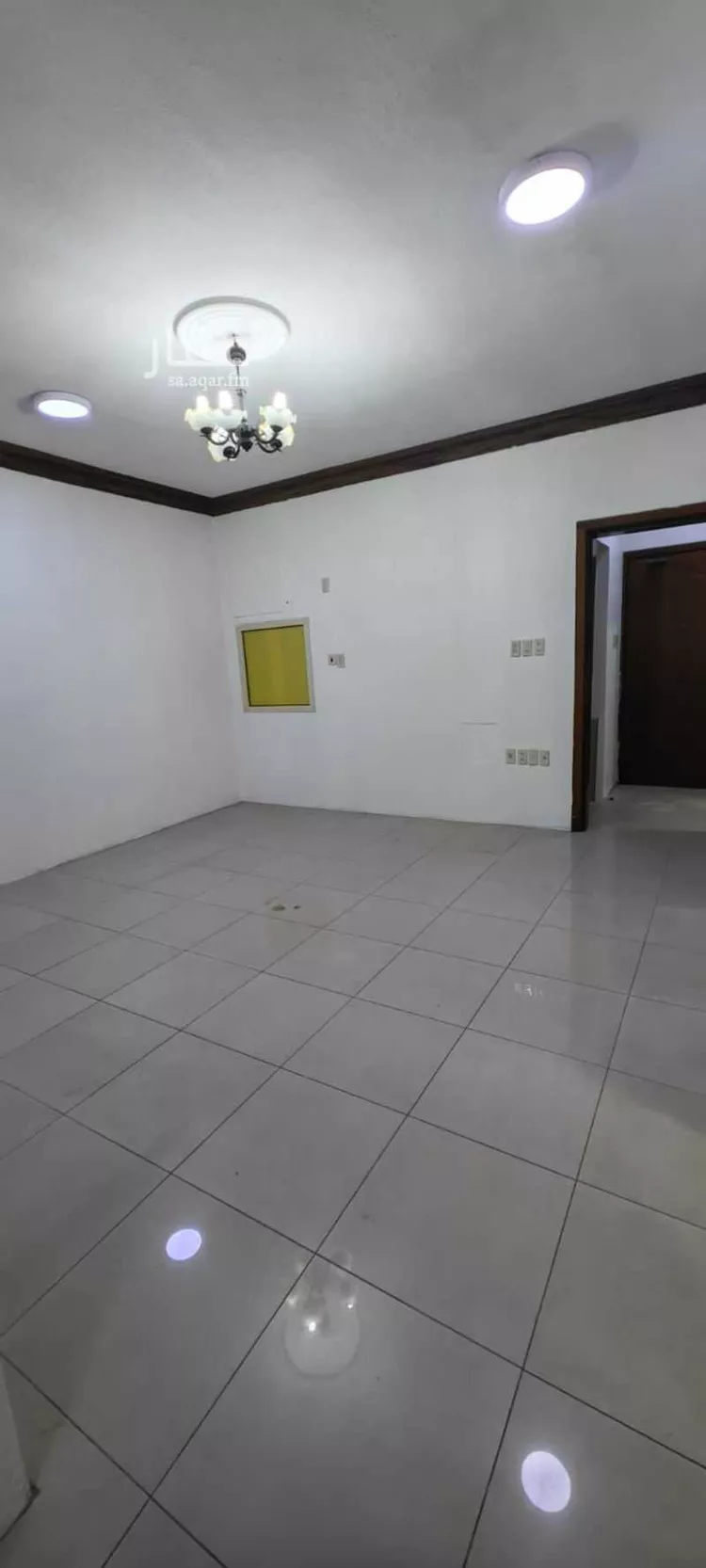 عمارة للإيجار في شارع ابراهيم بن عبيدة, حي العزيزية, مدينة الدمام, المنطقة الشرقية صورة 2