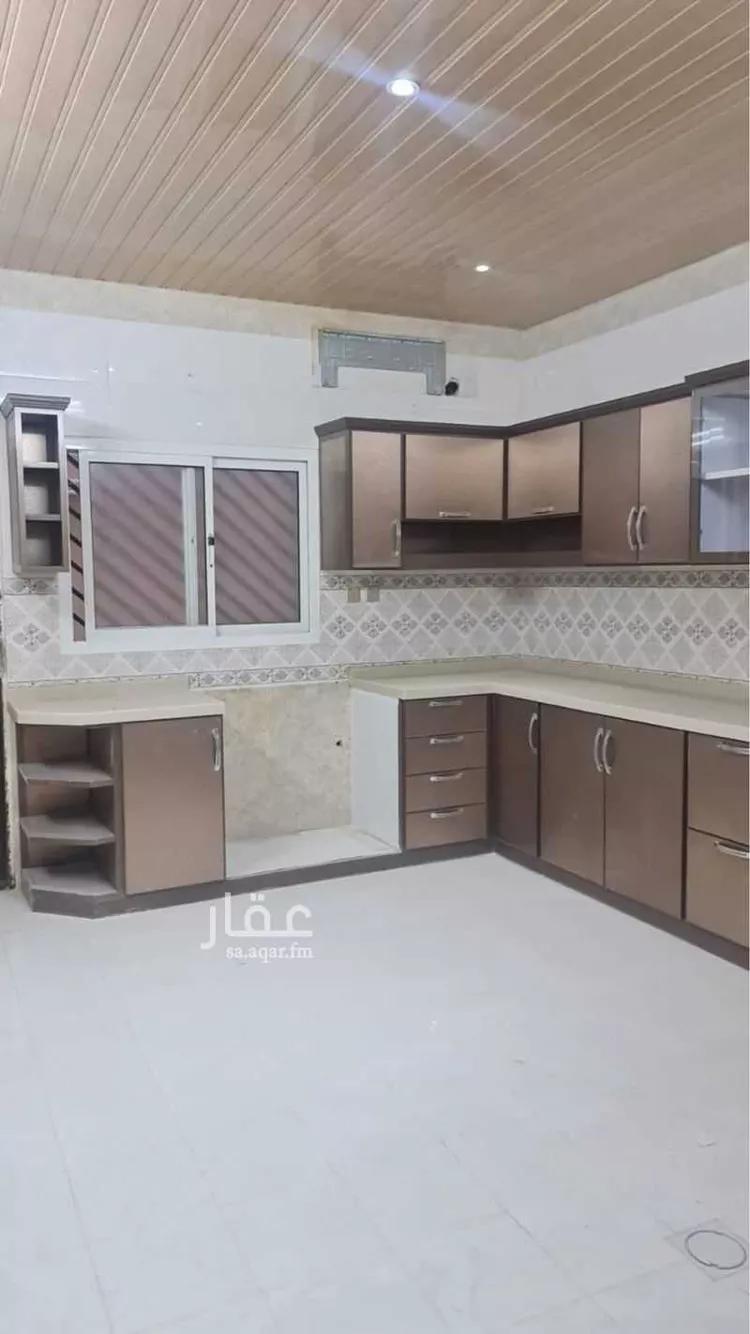 فيلا للبيع في شارع شهيد الدين ثم الوطن محمد عتيق المطيري, حي الشهداء, مدينة الرياض, منطقة الرياض صورة 3