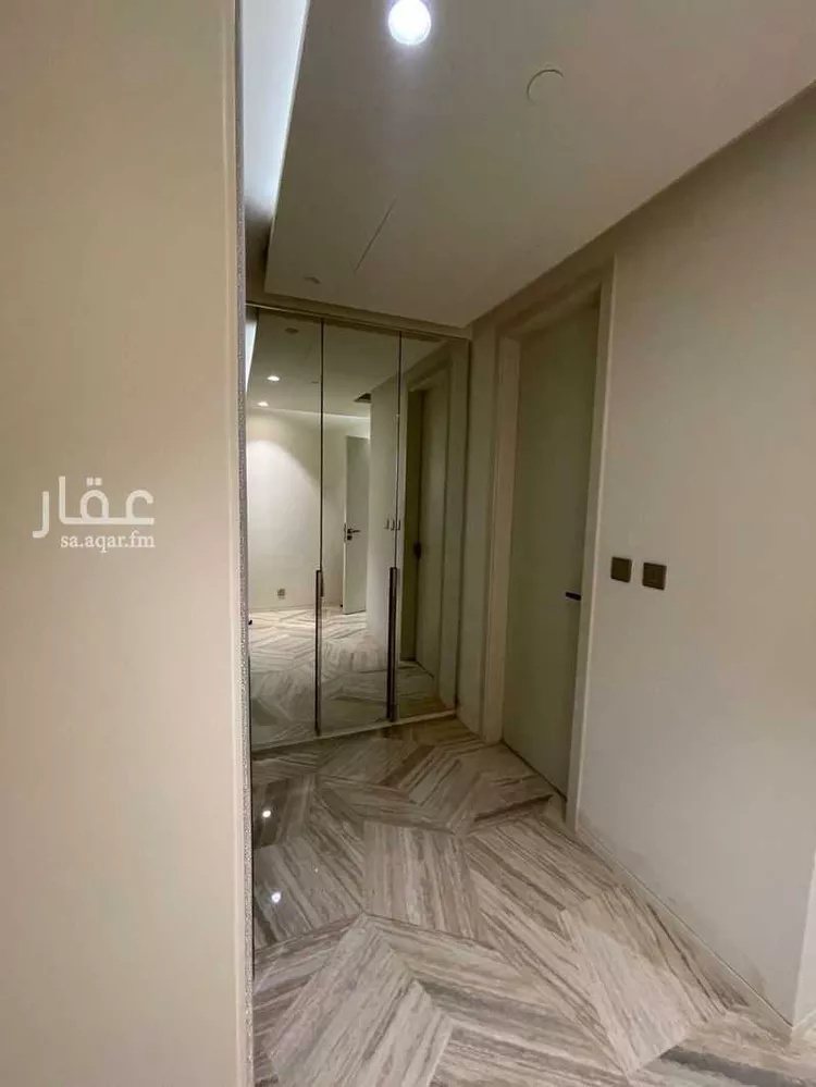 شقة للبيع في شارع الملك فهد الفرعي, حي العليا, مدينة الرياض, منطقة الرياض 22