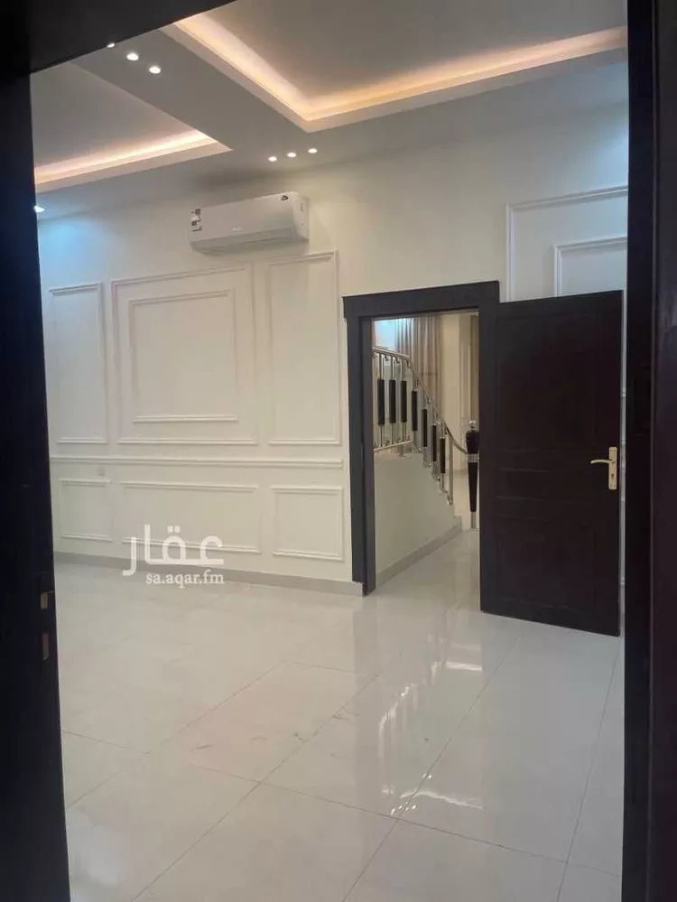 فيلا للإيجار في شارع رقم 233, حي الملقا, مدينة الرياض, منطقة الرياض 7