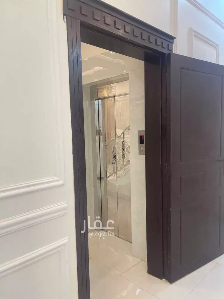 فيلا للإيجار في شارع رقم 233, حي الملقا, مدينة الرياض, منطقة الرياض 8