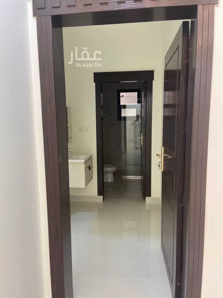 فيلا للإيجار في شارع رقم 233, حي الملقا, مدينة الرياض, منطقة الرياض 18