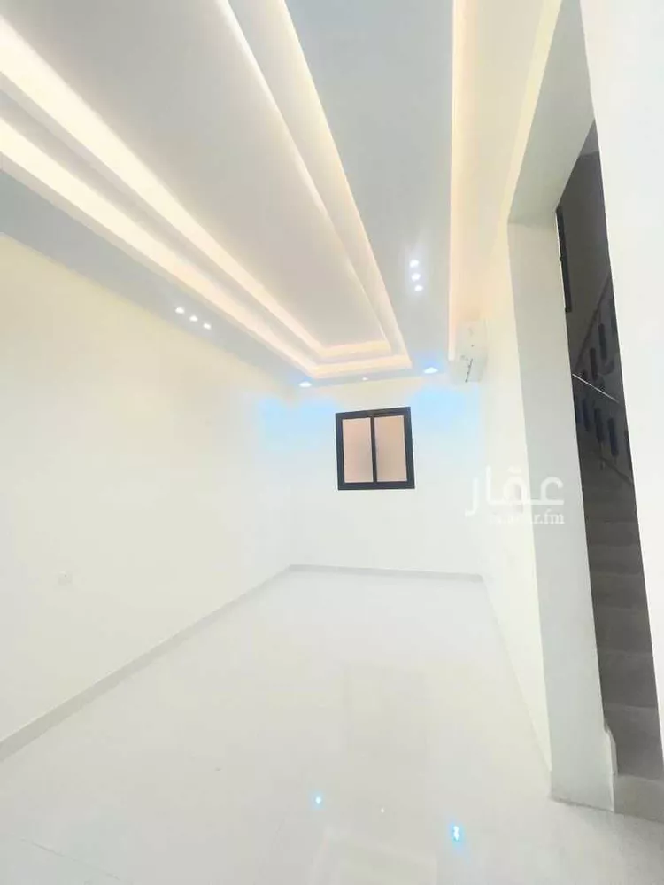 فيلا للإيجار في شارع رقم 233, حي الملقا, مدينة الرياض, منطقة الرياض 15