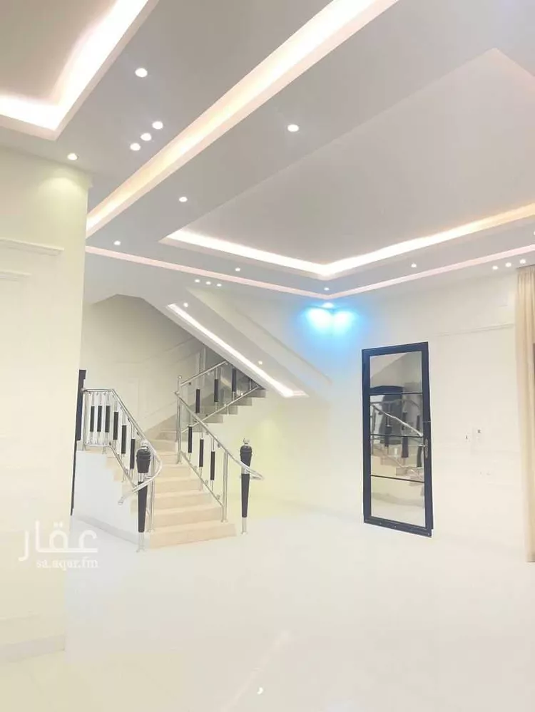 فيلا للإيجار في شارع رقم 233, حي الملقا, مدينة الرياض, منطقة الرياض 13