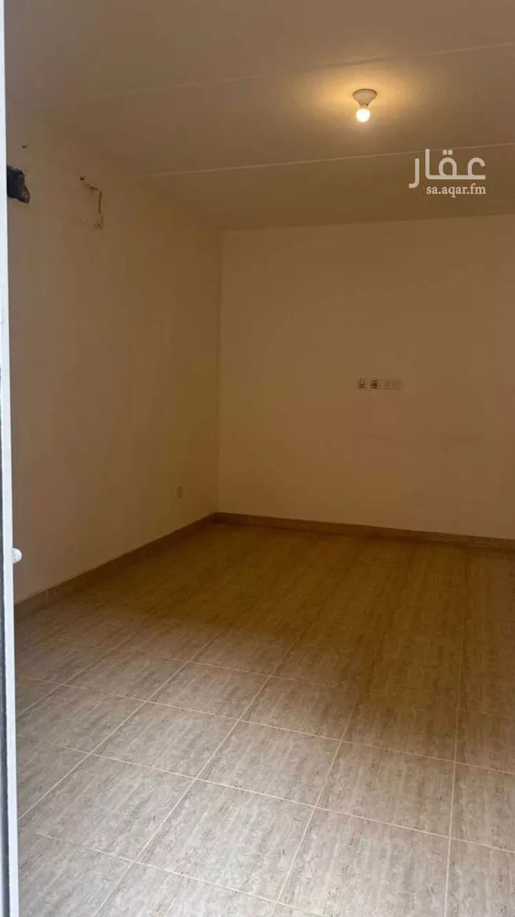 فيلا للإيجار في شارع محمد بن أبي الشرف, حي مطار الملك خالد الدولي, مدينة الرياض, منطقة الرياض صورة 4