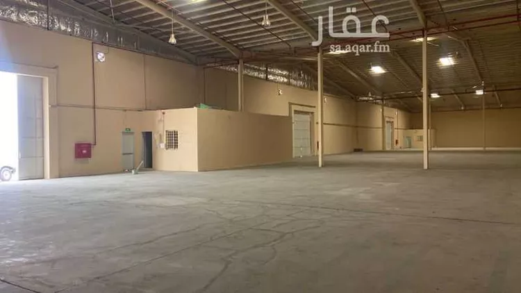مستودع للإيجار في شارع طويق, حي طويق, مدينة الرياض, منطقة الرياض 8