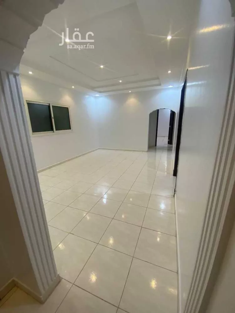 دور للبيع في شارع فهد بن معمر, حي طويق, مدينة الرياض, منطقة الرياض صورة 4