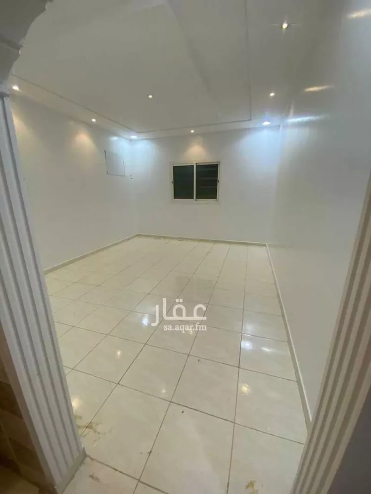 دور للبيع في شارع فهد بن معمر, حي طويق, مدينة الرياض, منطقة الرياض 16