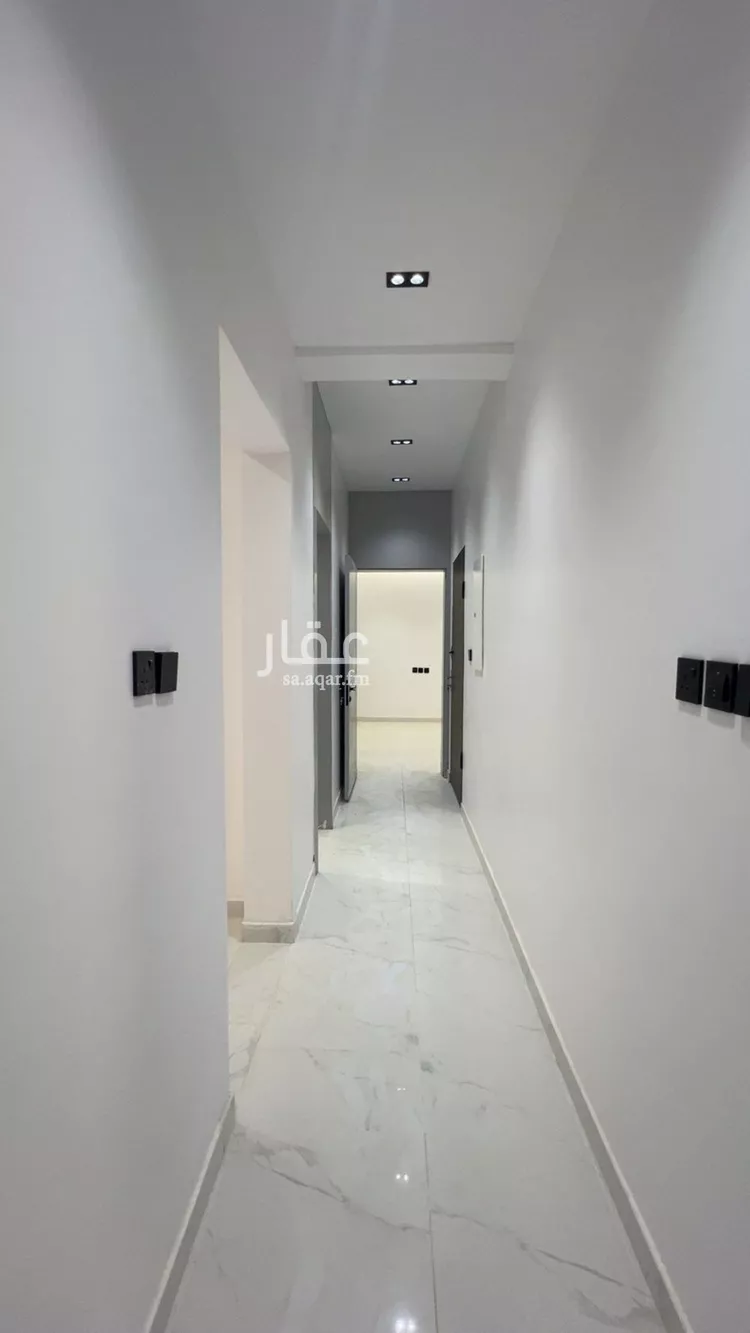 فيلا للبيع في شارع الضياء, حي الجنادرية, مدينة الرياض, منطقة الرياض صورة 3