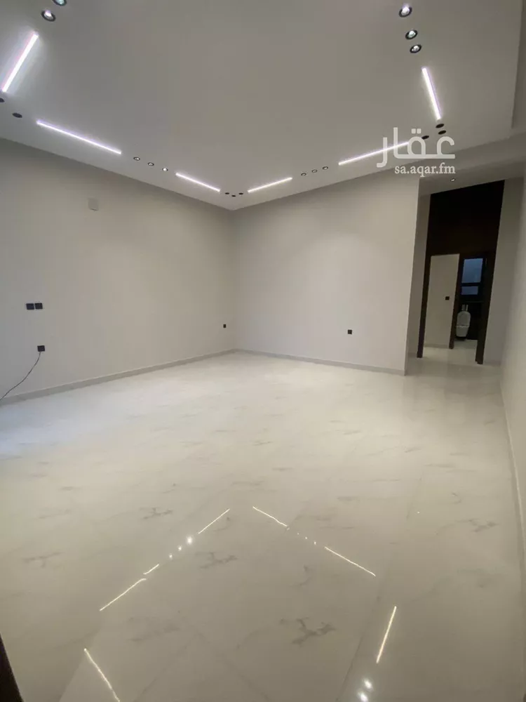 دور للبيع في شارع احمد بن عفيف, حي الجنادرية, مدينة الرياض, منطقة الرياض صورة 3