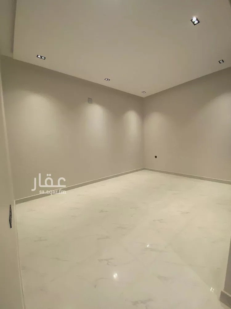 دور للبيع في شارع احمد بن عفيف, حي الجنادرية, مدينة الرياض, منطقة الرياض