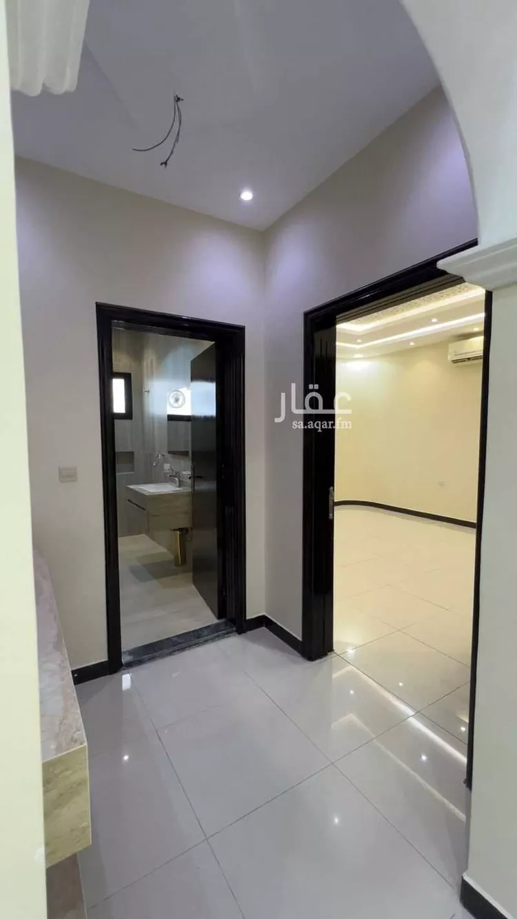 شقة للإيجار في شارع صبراتة
, حي العقيق, مدينة الرياض, منطقة الرياض 9