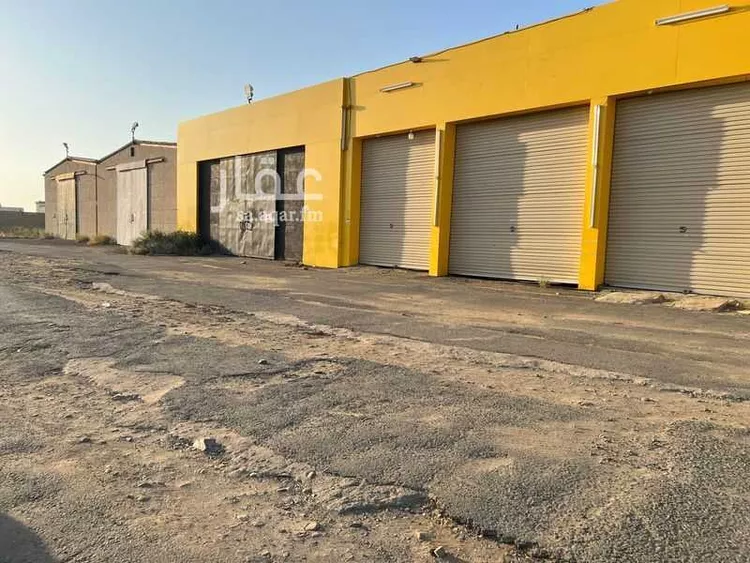 أرض للإيجار في شارع طريق الملك فهد, حي الحسينى, مدينة صبياء, منطقة جازان