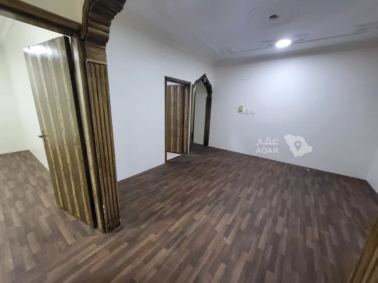 شقة للإيجار في شارع عيينه ابن اسماء, حي الهلال, مدينة بريدة, منطقة القصيم 11