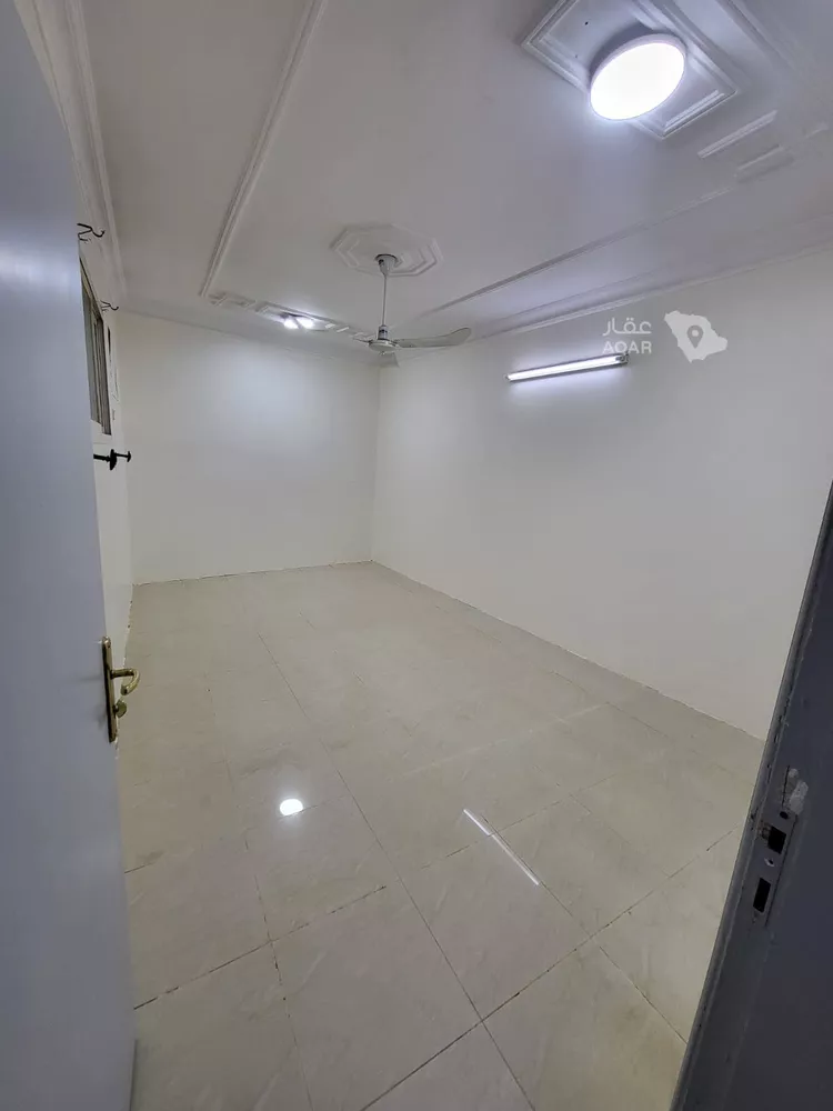 شقة للإيجار في شارع 0000, حي الهلال, مدينة بريدة, منطقة القصيم 4