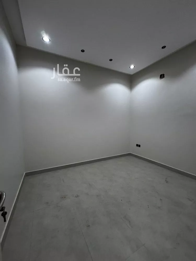 دور للبيع في شارع عبدالعزيز بن عبدالملك, حي طويق, مدينة الرياض, منطقة الرياض صورة 4
