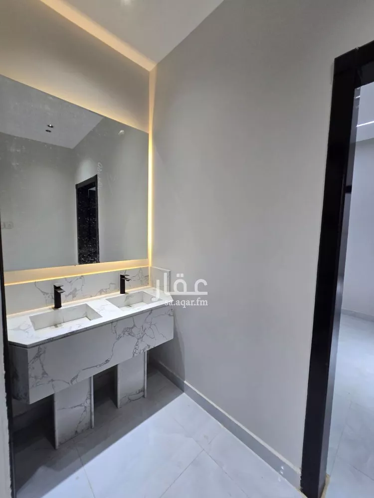 فيلا للبيع في شارع الريث, حي ظهرة لبن, مدينة الرياض, منطقة الرياض صورة 2