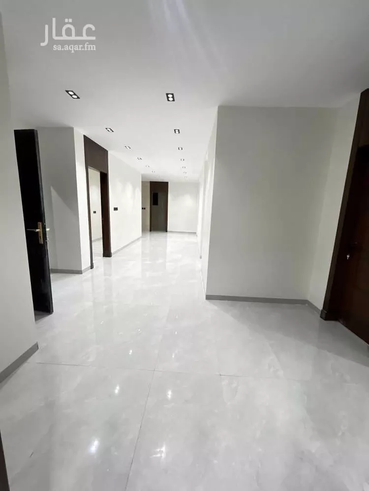 Floor for Rent in Riyadh Al Mahdiyah صورة 4