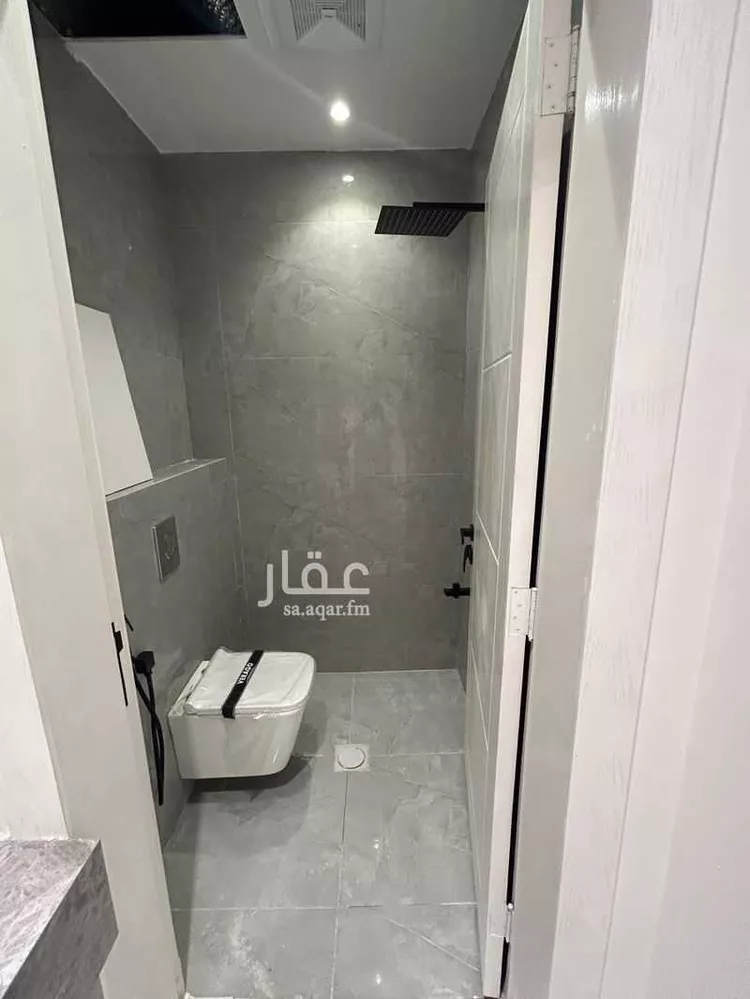 فيلا للبيع في حي ، شارع أبي علي الصيرفي ، حي المهدية ، الرياض ، منطقة الرياض 17