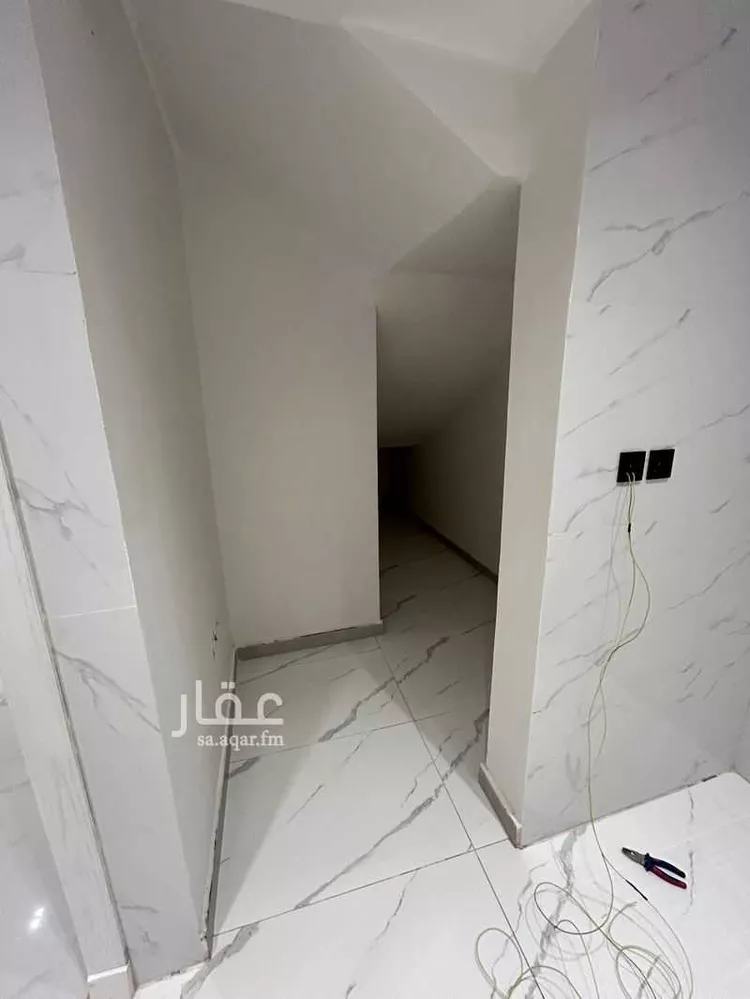 فيلا للبيع في حي ، شارع أبي علي الصيرفي ، حي المهدية ، الرياض ، منطقة الرياض 20