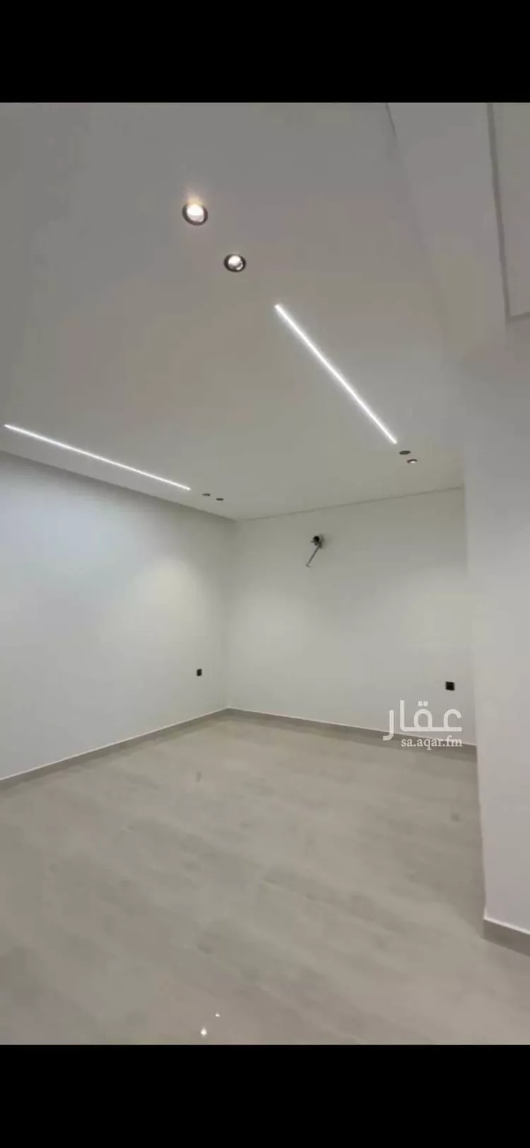 فيلا للبيع في شارع دينار بن حيان, حي ضاحية الملك فهد, مدينة الدمام, المنطقة الشرقية 10