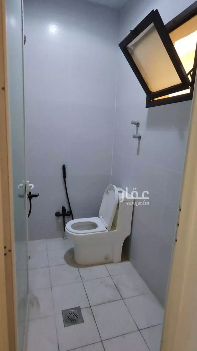 فيلا للبيع في شارع بلال بن سالم, حي ضاحية الملك فهد, مدينة الدمام, المنطقة الشرقية صورة 2