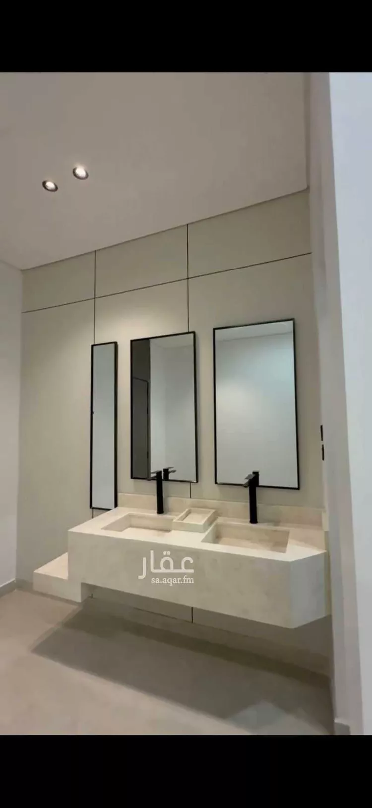 فيلا للبيع في شارع دينار بن حيان, حي ضاحية الملك فهد, مدينة الدمام, المنطقة الشرقية 15