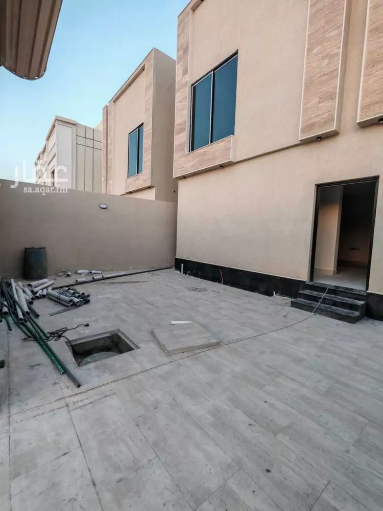 فيلا للبيع في شارع مسلم بن رباح, حي الفرسان, مدينة الدمام, المنطقة الشرقية صورة 2
