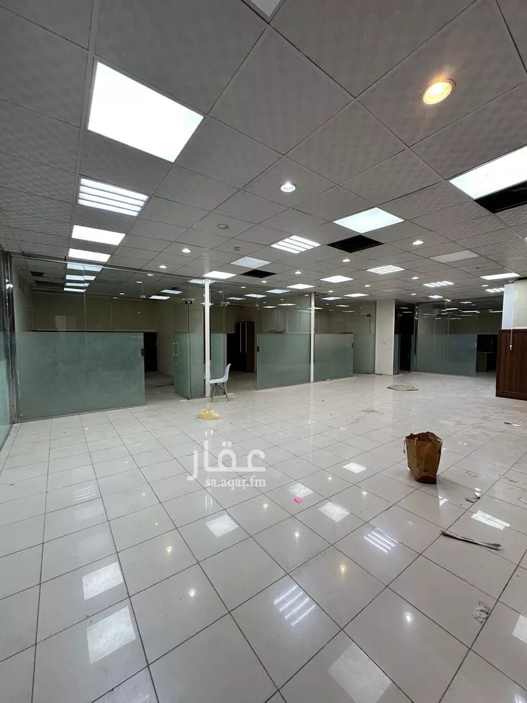 مكتب تجاري للإيجار في شارع الامير عبدالعزيز بن مساعد بن جلوي, حي العليا, مدينة الرياض, منطقة الرياض 8