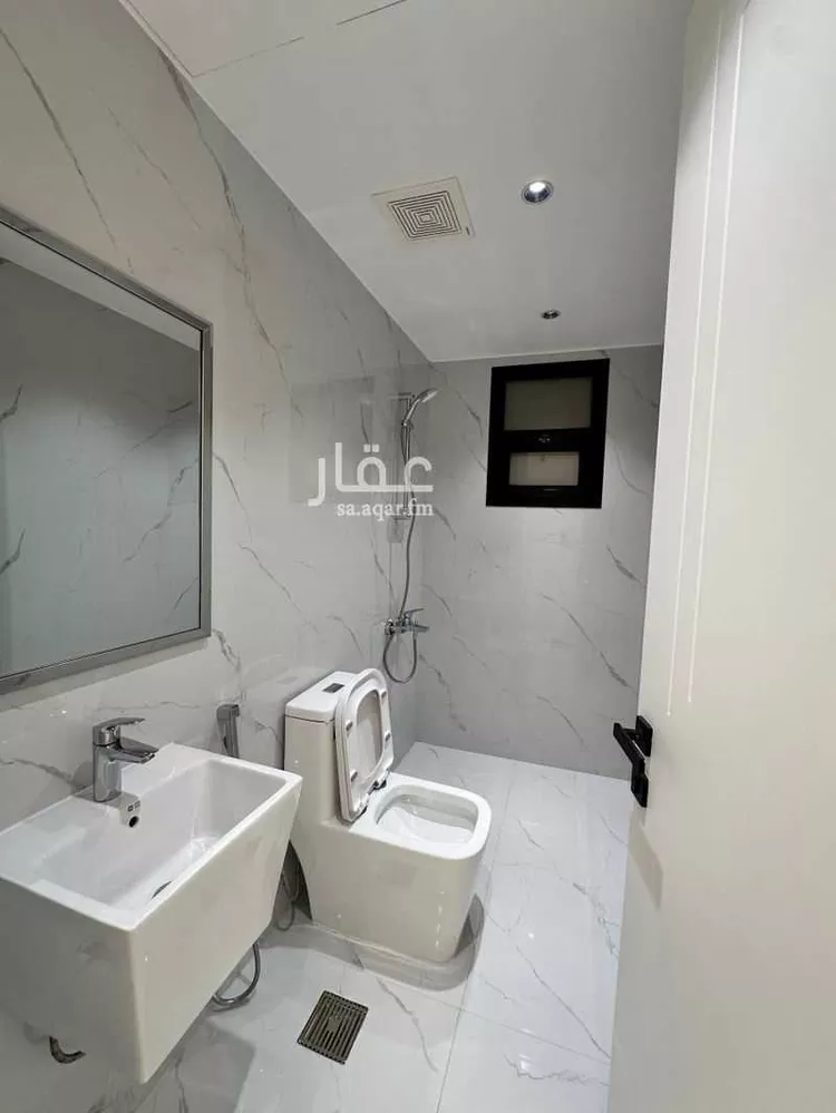 دور للبيع في شارع عبدالله بن نافع, حي السليمانية, مدينة الرياض, منطقة الرياض 14