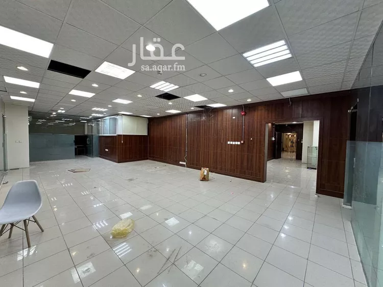 مكتب تجاري للإيجار في شارع الامير عبدالعزيز بن مساعد بن جلوي, حي العليا, مدينة الرياض, منطقة الرياض 7