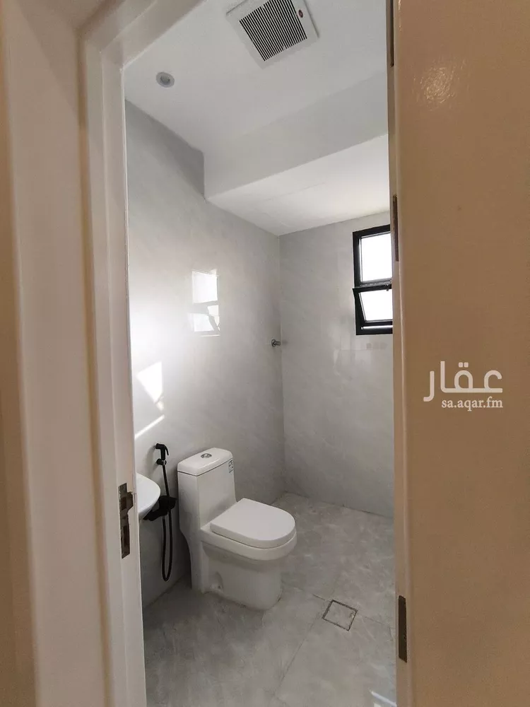 شقة للبيع في شارع عبدالملك بن عمر بن عبدالعزيز, حي الرمال, مدينة الرياض, منطقة الرياض صورة 4