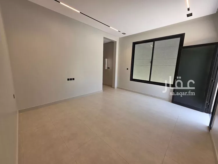 Floor for Sale in Riyadh Al Yarmouk 11