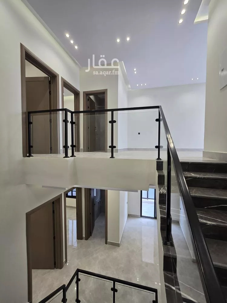 فيلا للبيع في شارع أحمد بن محمد المرجاني, حي البيان, مدينة الرياض, منطقة الرياض صورة 2