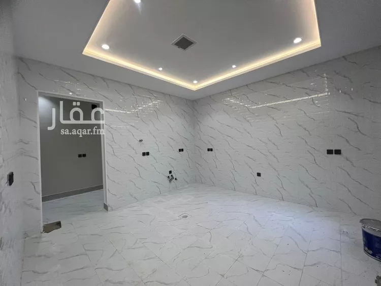 فيلا للبيع في شارع عبدالله بن الخطاب, حي الرمال, مدينة الرياض, منطقة الرياض صورة 3