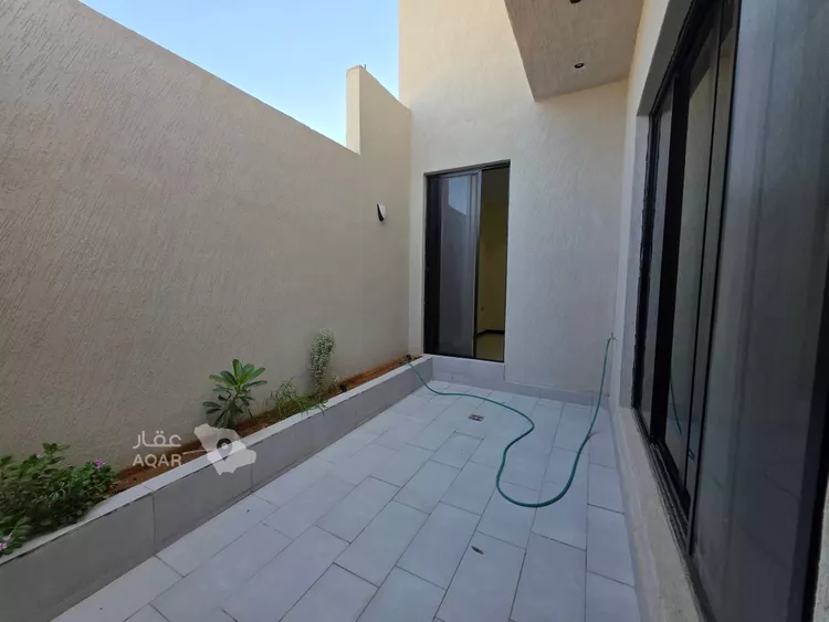 فيلا للبيع في شارع الشيخ عبدالعزيز بن شلوان, حي الرمال, مدينة الرياض, منطقة الرياض 9