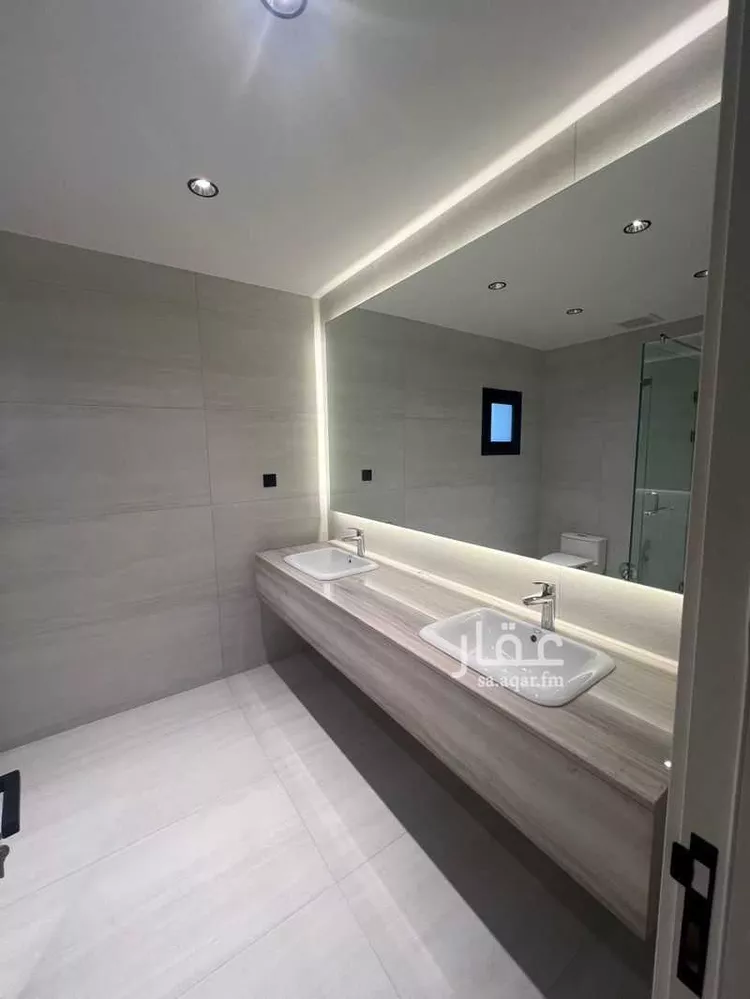 فيلا للإيجار في شارع عيون الجواء, حي العليا, مدينة الرياض, منطقة الرياض صورة 2