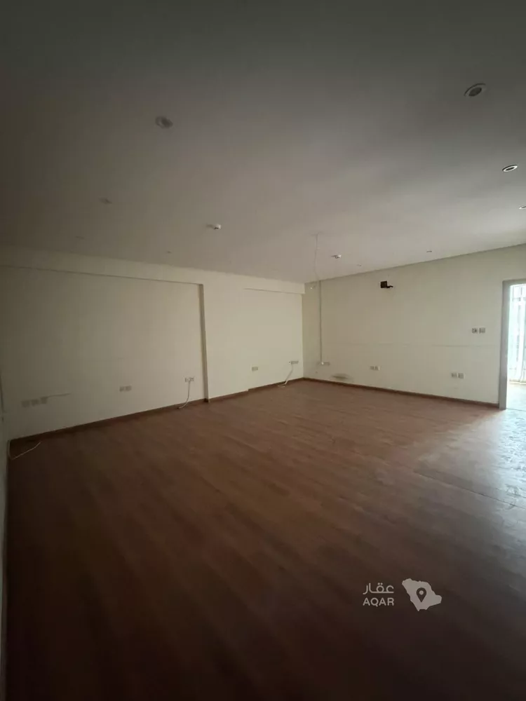 Commercial Office for Rent in Riyadh Umm Al Hamam Al Gharbi