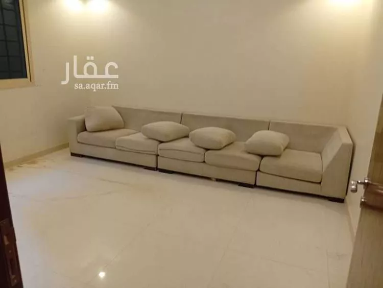 Floor for Rent in Riyadh Al Yasmin 8