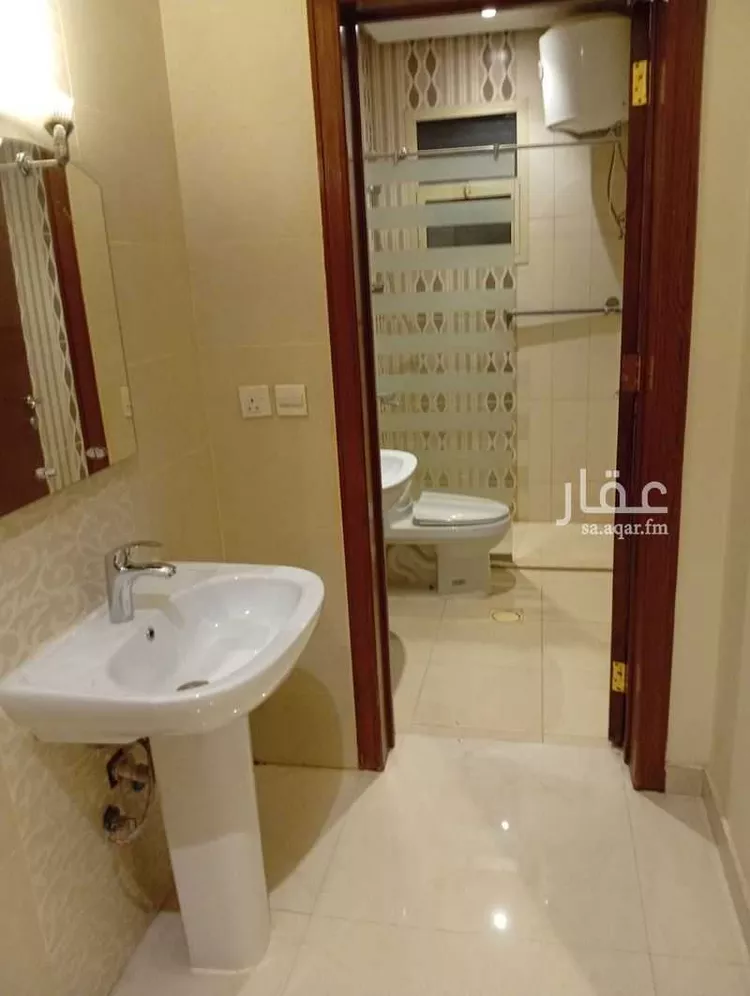 Floor for Rent in Riyadh Al Yasmin 11