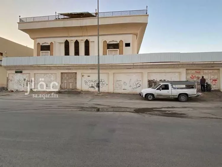 فيلا للبيع في شارع زيد بن الخطاب, حي طويق, مدينة الخرج, منطقة الرياض