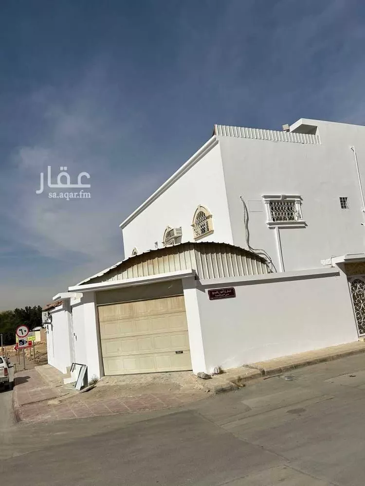 فيلا للبيع في شارع شارع الأمير سلطان بن عبدالعزيز, حي الخالدية, مدينة امارة منطقة الرياض - الدرعيه, منطقة الرياض صورة 3