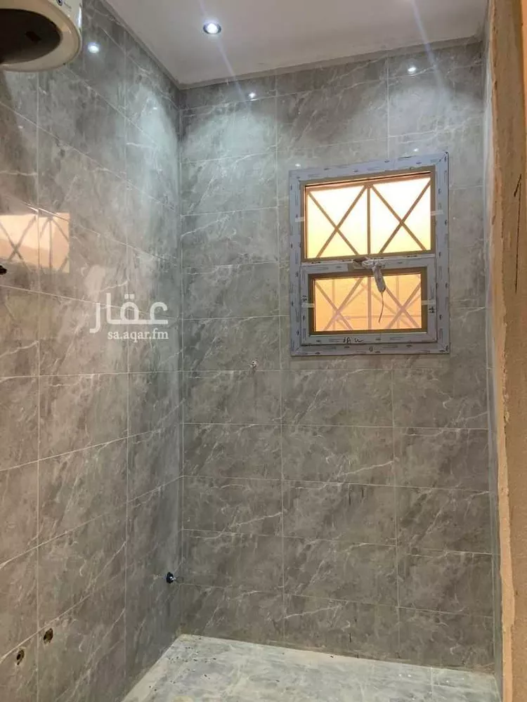 دور للبيع في شارع عثمان بن صالح, حي السويدي, مدينة الرياض, منطقة الرياض صورة 4