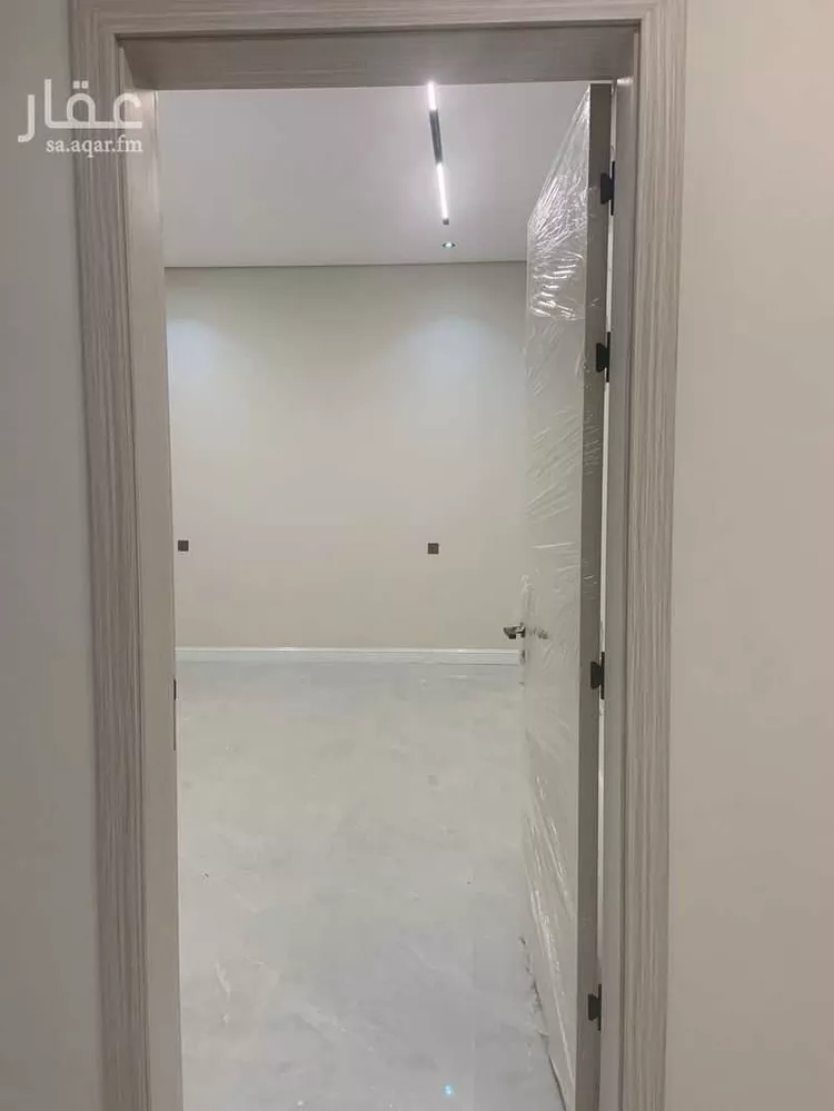 دور للبيع في شارع عثمان بن صالح, حي السويدي, مدينة الرياض, منطقة الرياض صورة 2