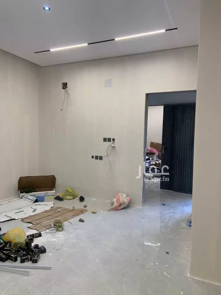 دور للبيع في شارع عثمان بن صالح, حي السويدي, مدينة الرياض, منطقة الرياض صورة 2